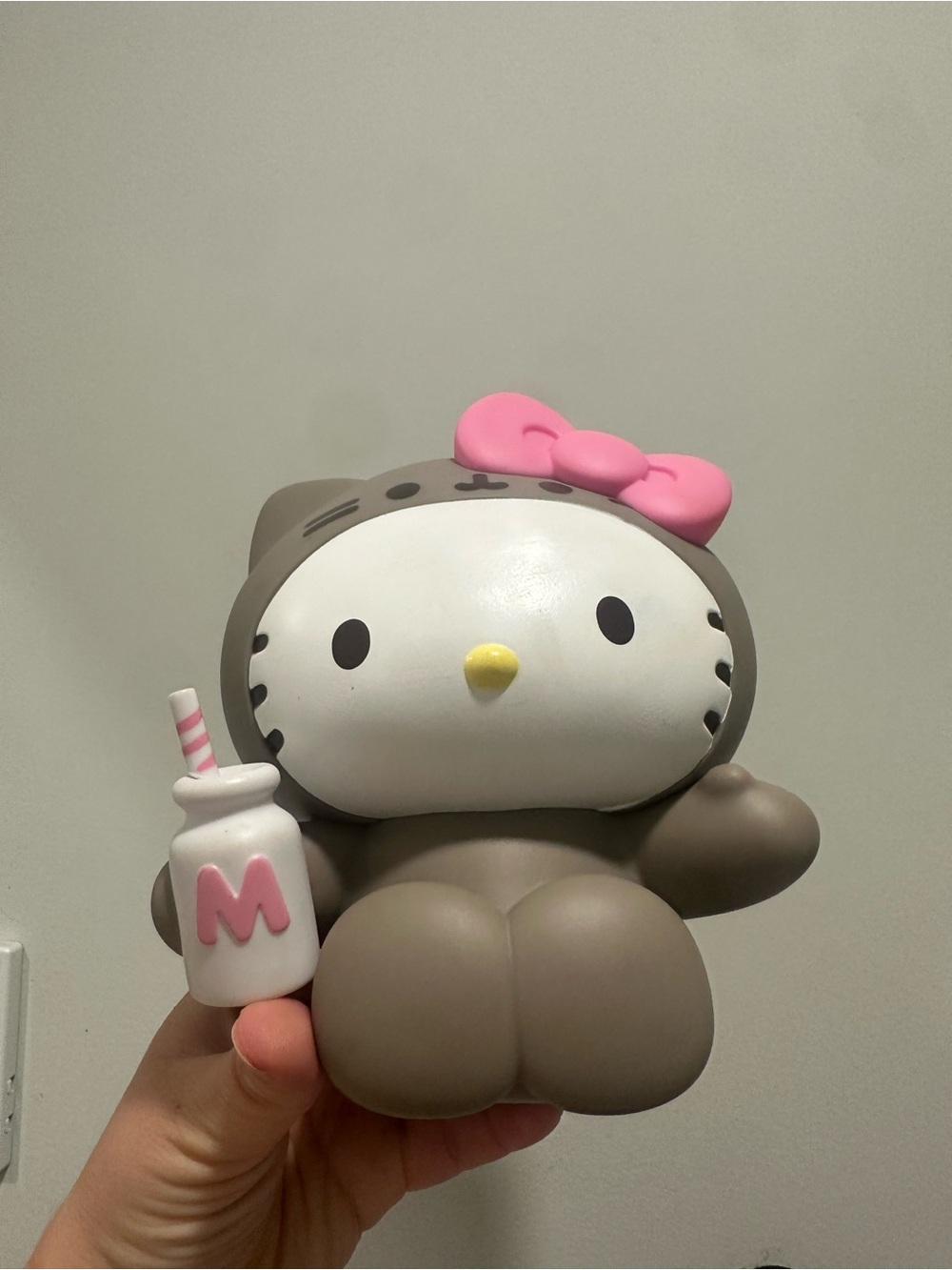 Hello Kitty Piggy Coin Bank
